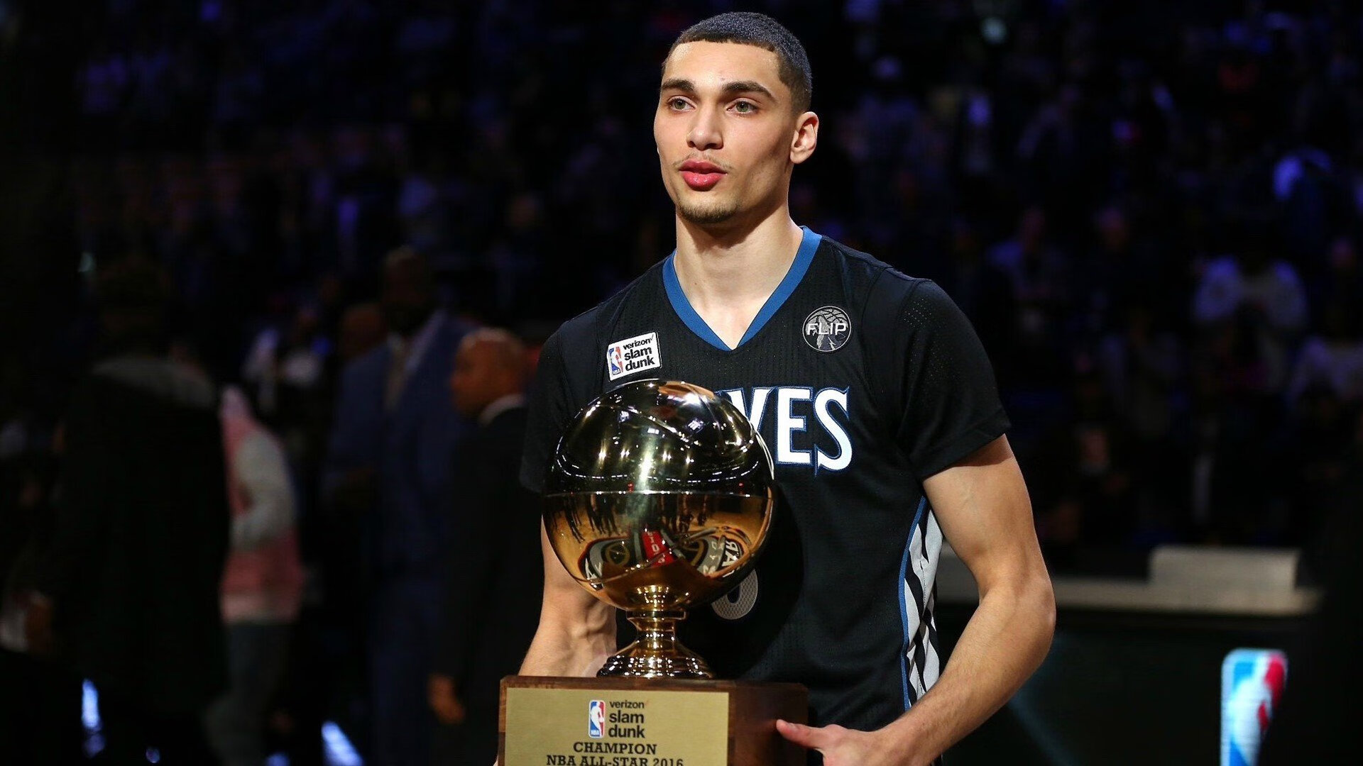 数据复盘：波士顿凯尔特人常规赛对阵波士顿凯尔特人，詹姆斯效率值爆表